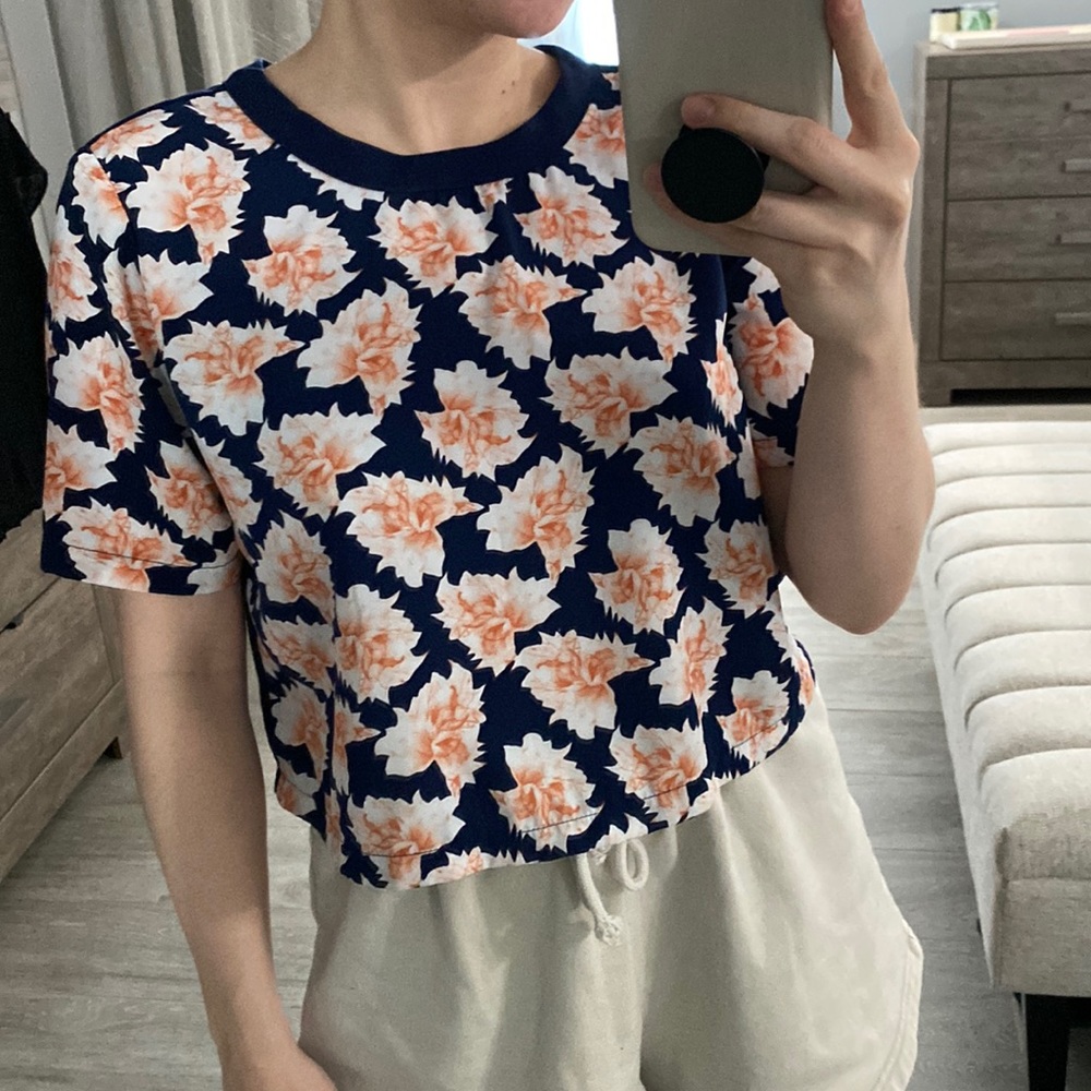 Forever 21 cropped tee